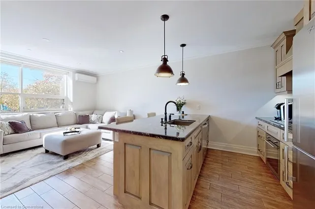 Additional property image - 397 King St Unit 108
