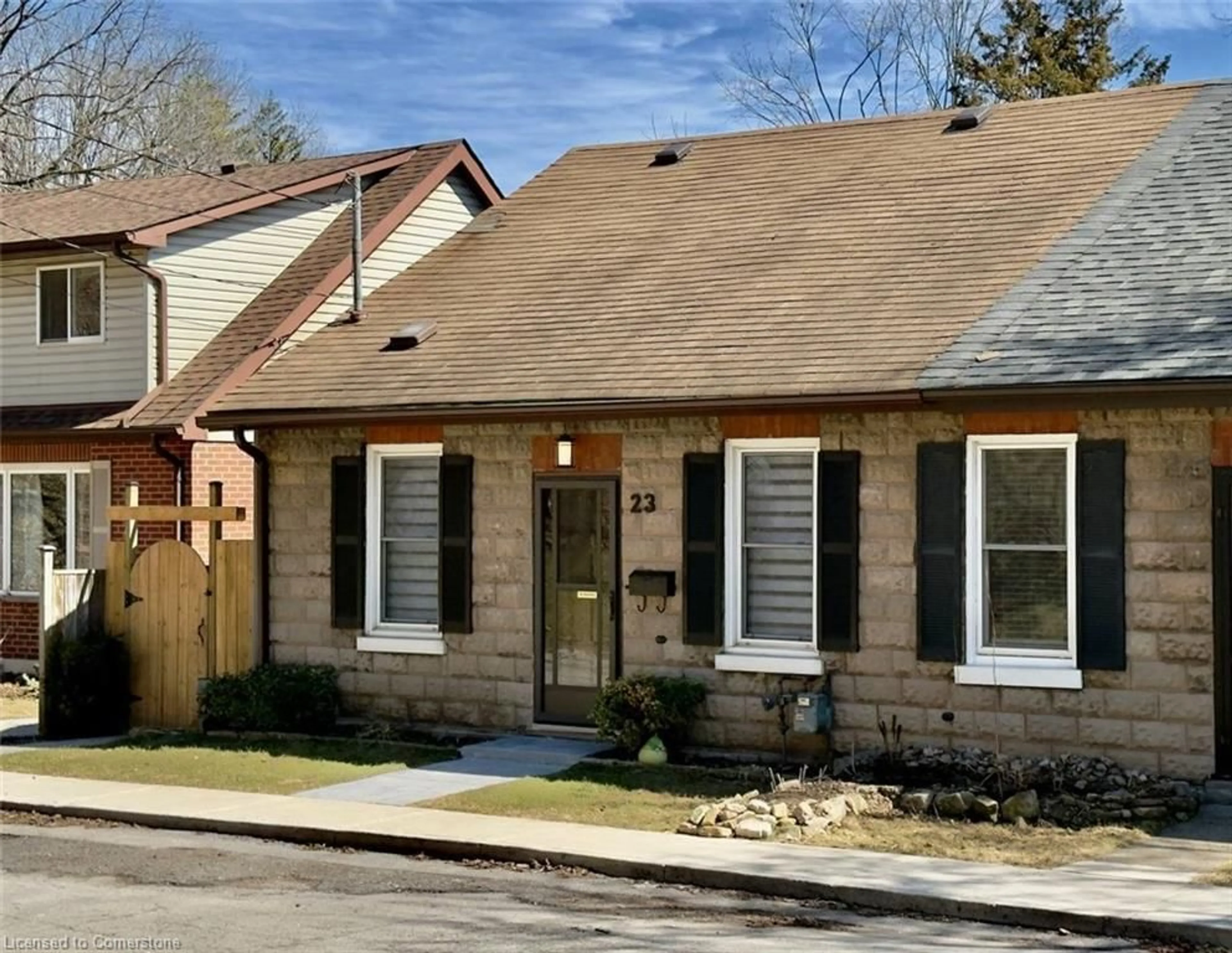 Home with brick exterior material, street for 23 Brock St, Dundas Ontario L9H 3A6