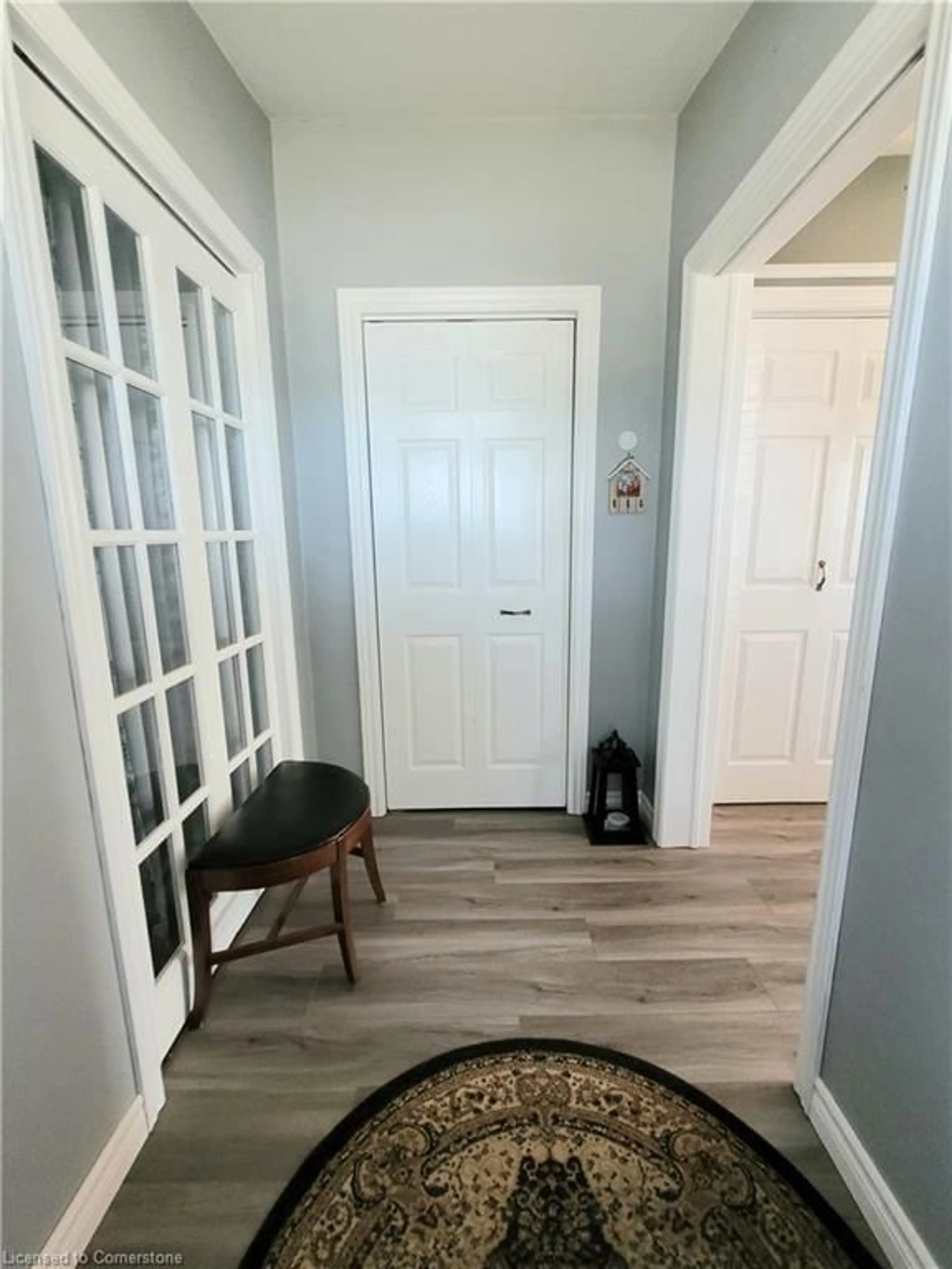 Indoor entryway for 77307 Bluewater Hwy #61, Bayfield Ontario N0M 1G0