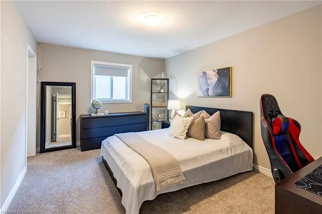 Additional property image - 565 Florencedale Cres