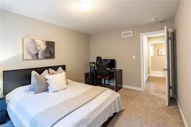 Additional property image - 565 Florencedale Cres