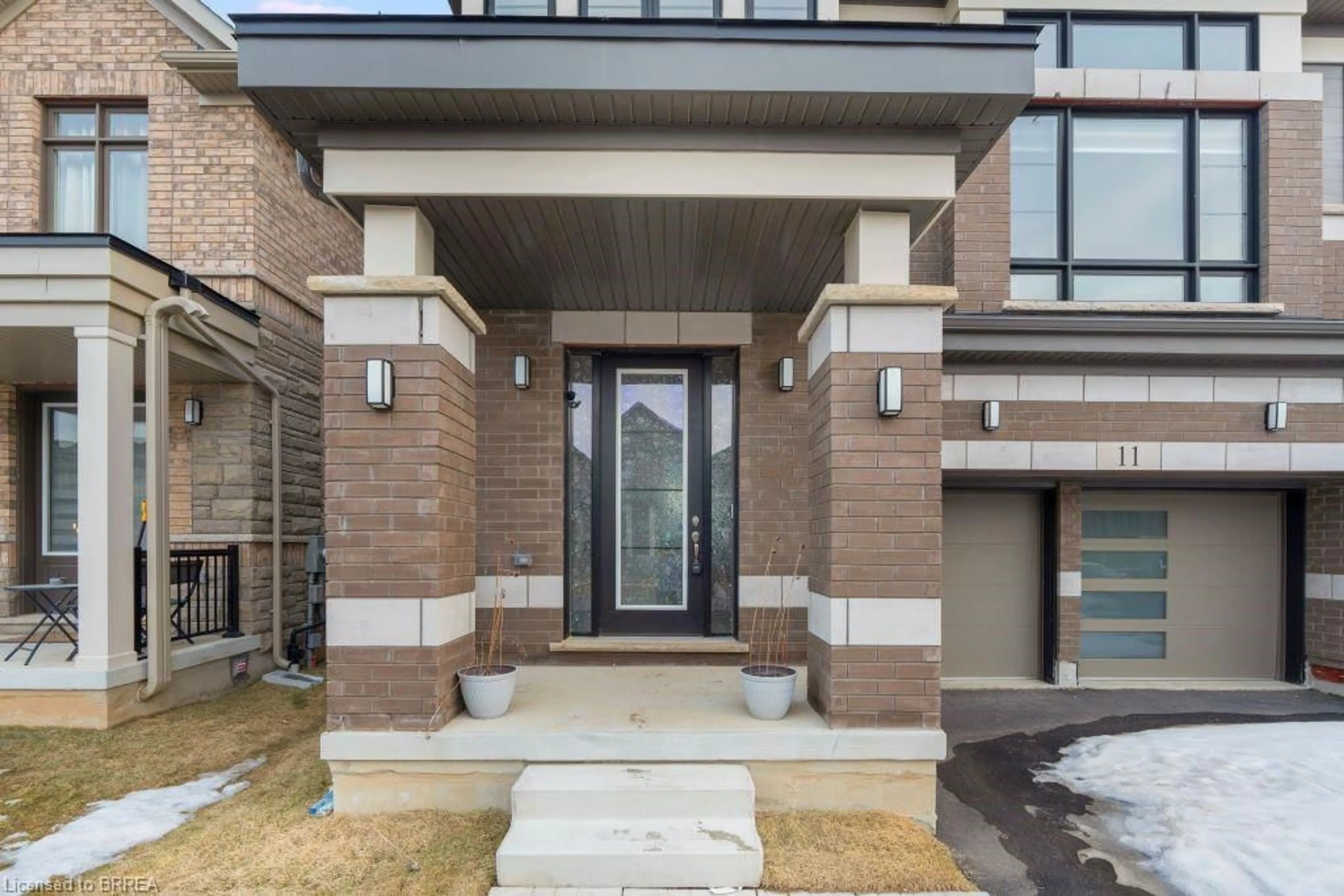 Unknown for 11 Blackburn St, Cambridge Ontario N1S 0E1