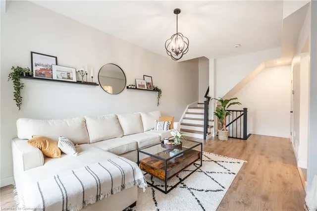 Additional property image - 11 Stockbridge Gdns Unit 5