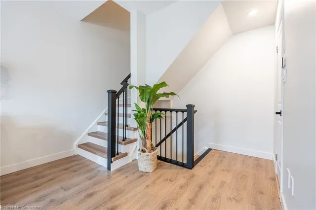 Additional property image - 11 Stockbridge Gdns Unit 5