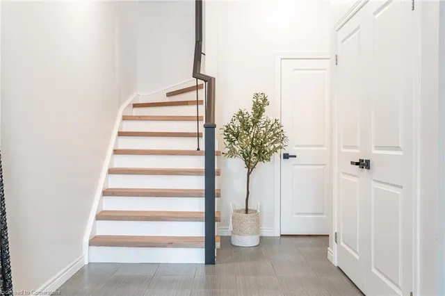 Additional property image - 11 Stockbridge Gdns Unit 5