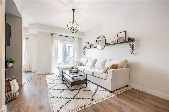Additional property image - 11 Stockbridge Gdns Unit 5