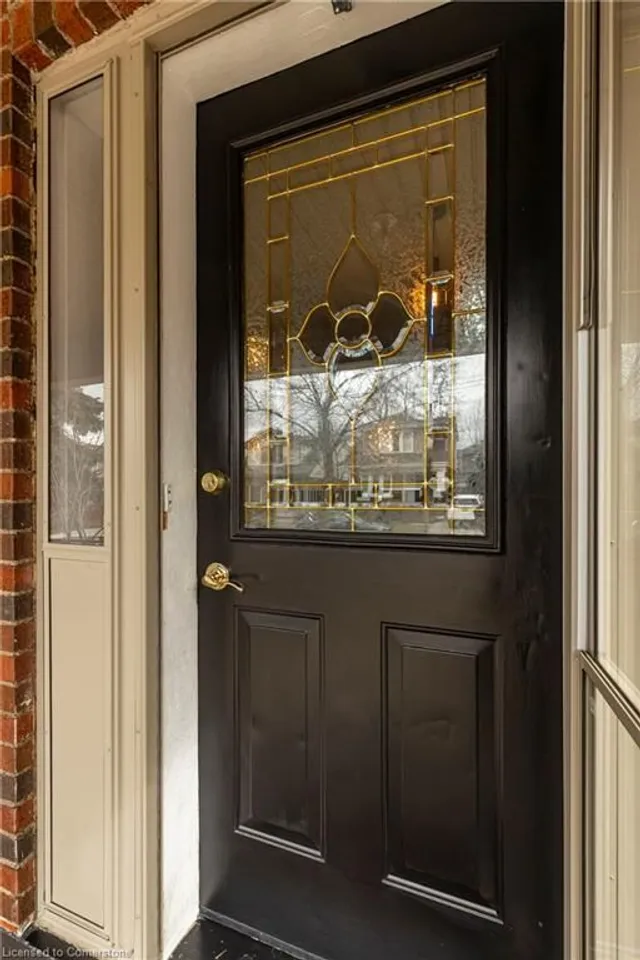 Additional property image - 255 London St