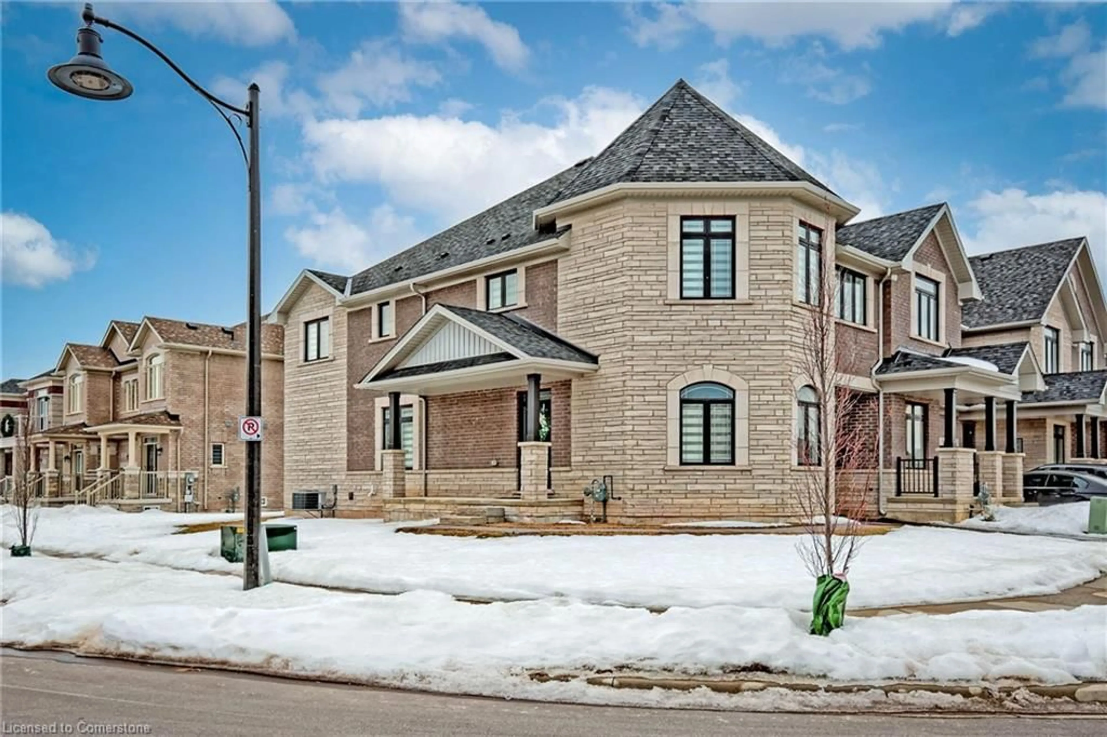 Home with brick exterior material, street for 58 Westfield Cres, Waterdown Ontario L8B 1X9