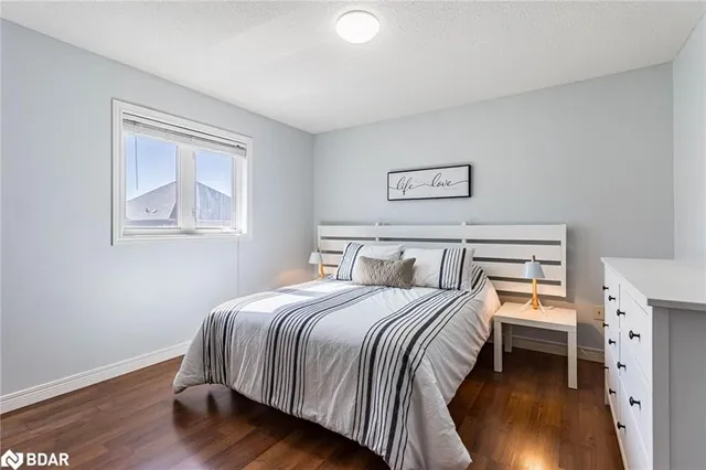 Additional property image - 450 Oaktree Cir