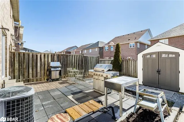 Additional property image - 450 Oaktree Cir