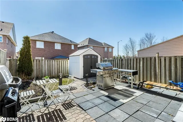 Additional property image - 450 Oaktree Cir