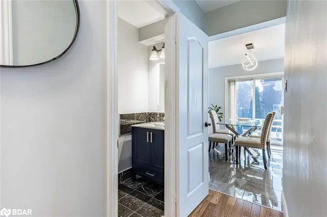 Additional property image - 450 Oaktree Cir