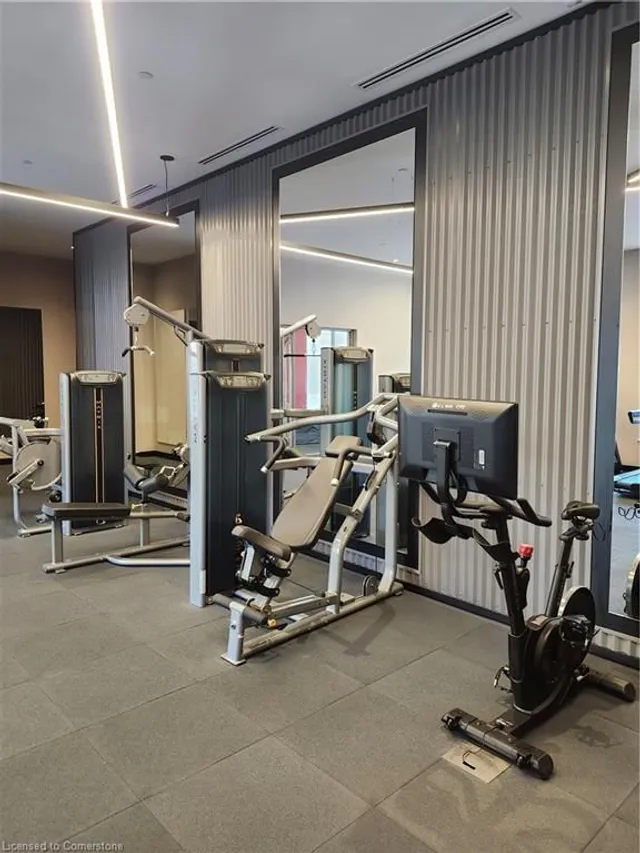 Additional property image - 212 King William St Unit 617