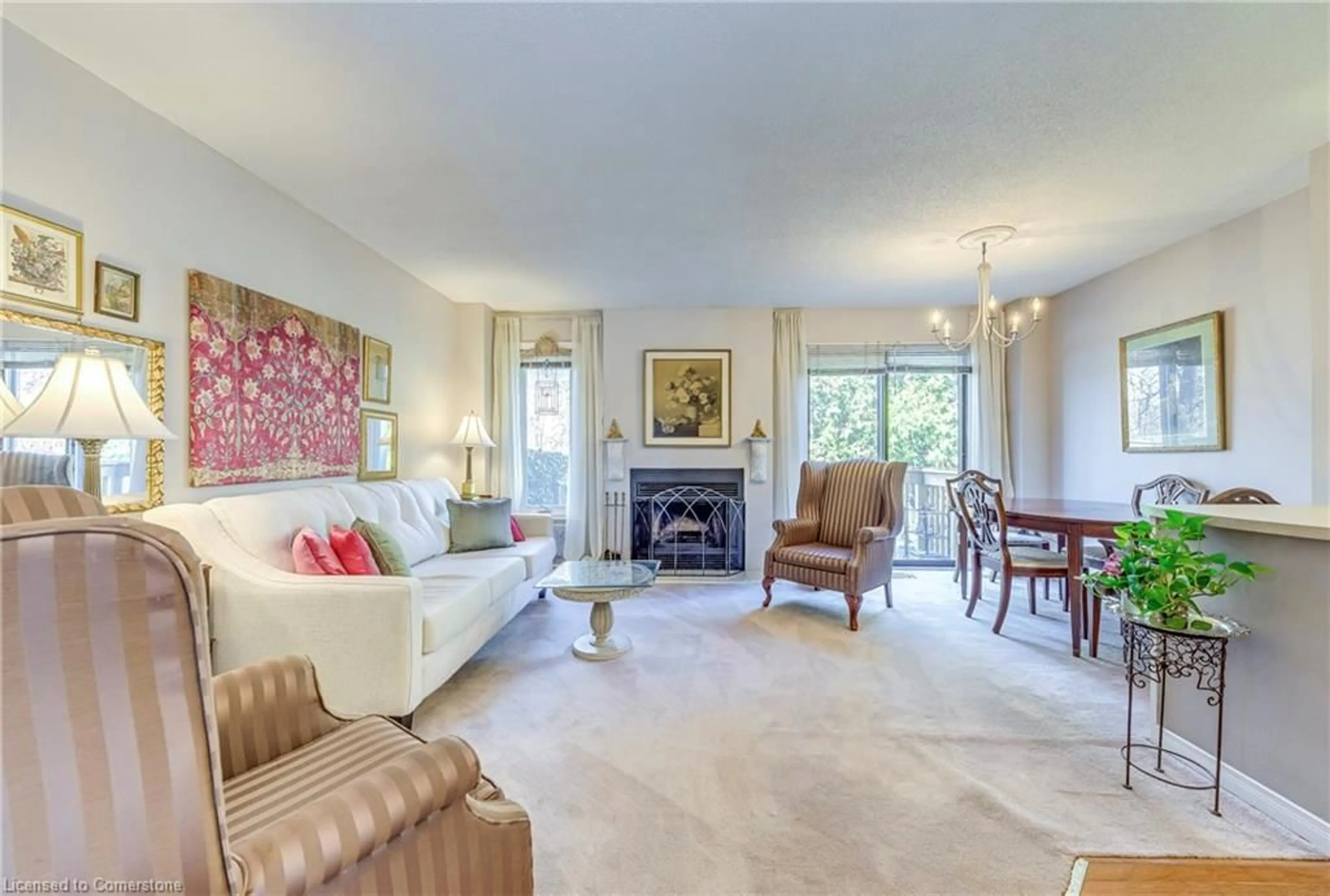 Living room with furniture, unknown for 3100 Fifth Line #16, Mississauga Ontario L5L 5V5