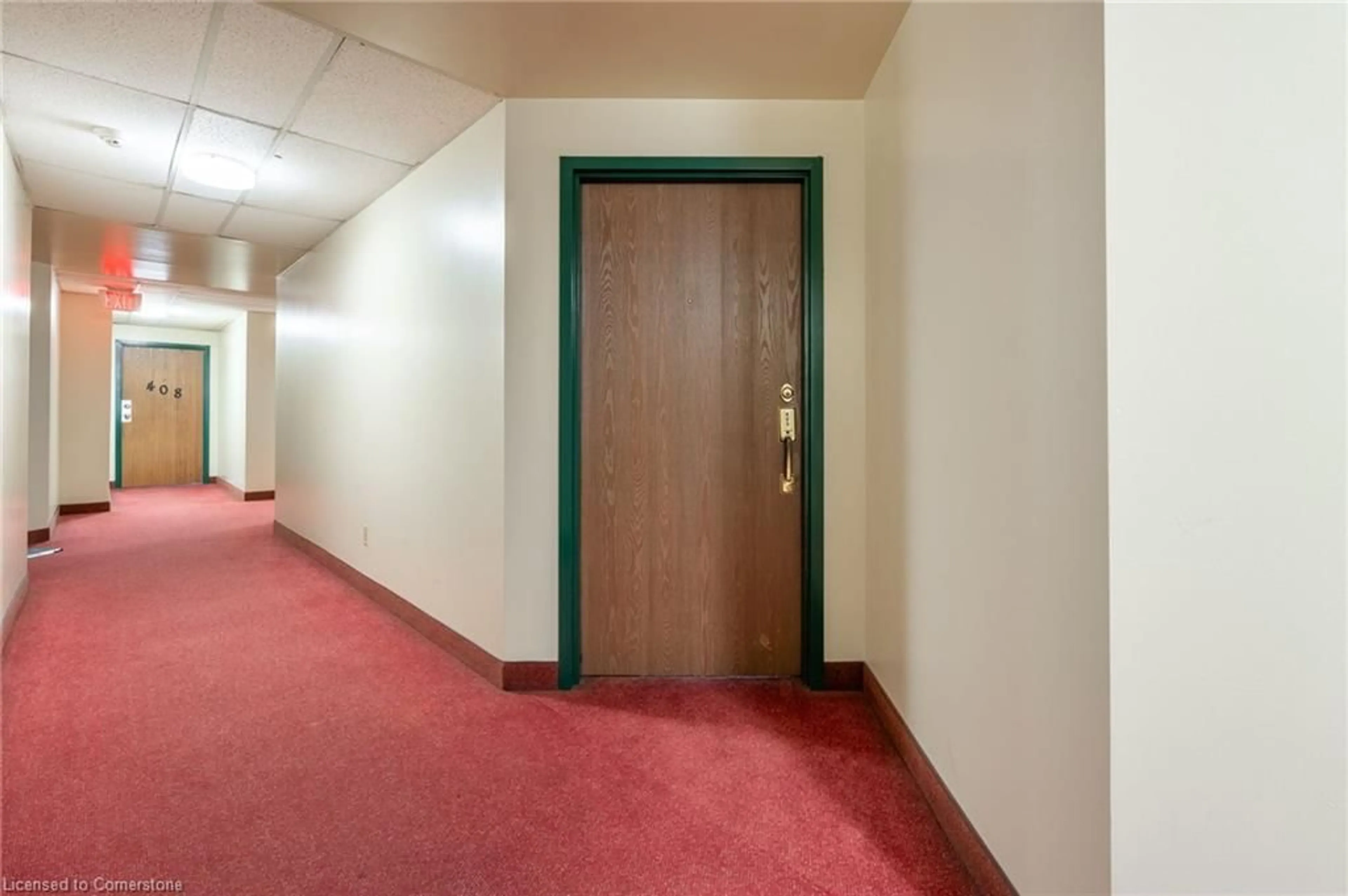 Indoor foyer for 175 Hunter St #405, Hamilton Ontario L8N 4E7