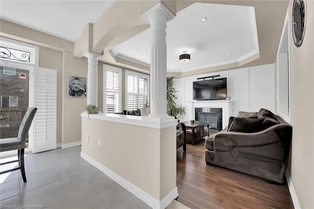 Additional property image - 8 Chartwell Cir