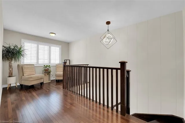 Additional property image - 8 Chartwell Cir
