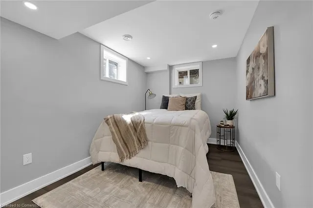 Additional property image - 8 Chartwell Cir