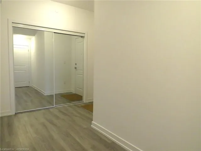 Additional property image - 470 Dundas St Unit 305