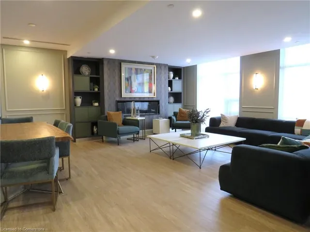 Additional property image - 470 Dundas St Unit 305