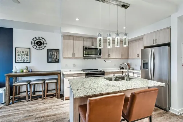 Additional property image - 16 Markle Cres Unit 403