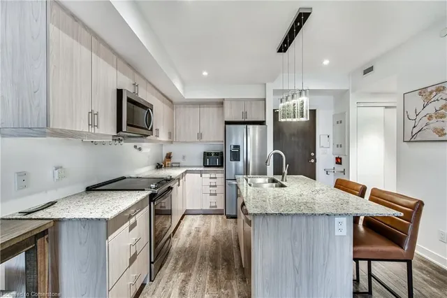 Additional property image - 16 Markle Cres Unit 403