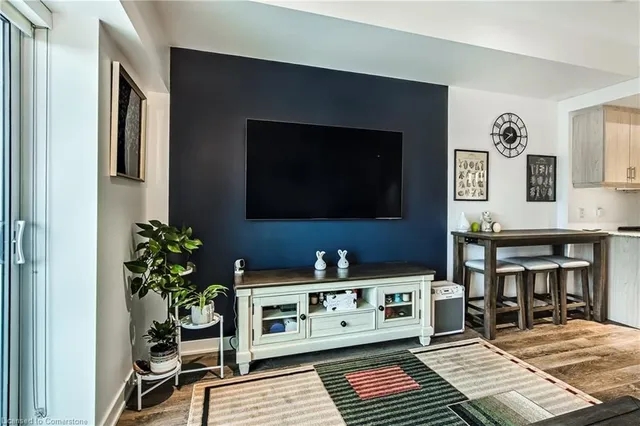 Additional property image - 16 Markle Cres Unit 403