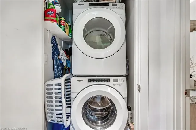 Additional property image - 16 Markle Cres Unit 403