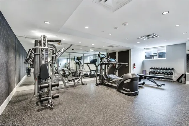 Additional property image - 16 Markle Cres Unit 403