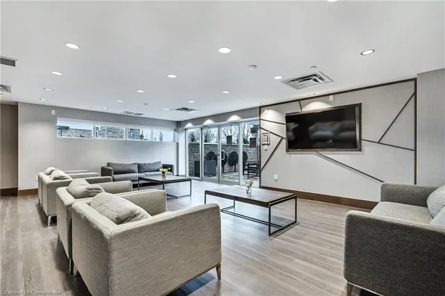 Additional property image - 16 Markle Cres Unit 403