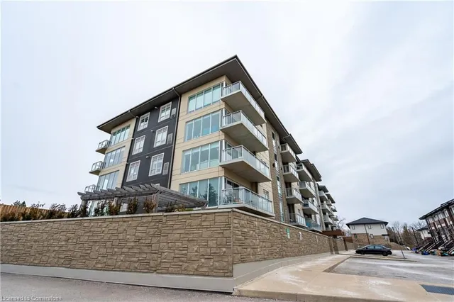Additional property image - 16 Markle Cres Unit 403