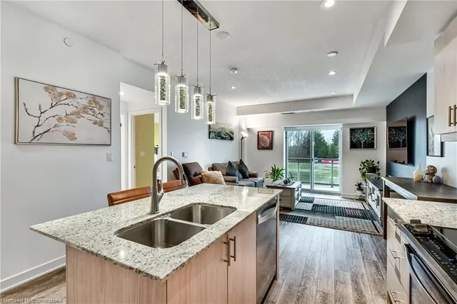 Additional property image - 16 Markle Cres Unit 403