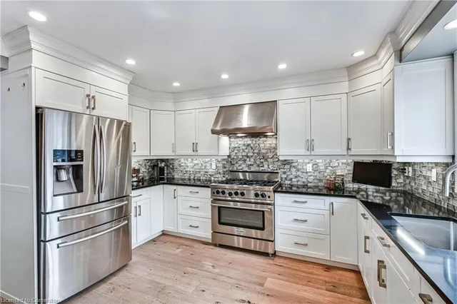 Additional property image - 27 Surrey Dr