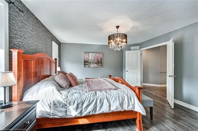 Additional property image - 27 Surrey Dr