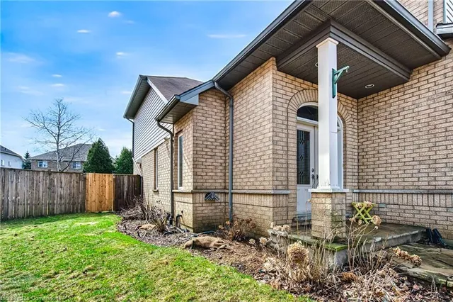 Additional property image - 27 Surrey Dr
