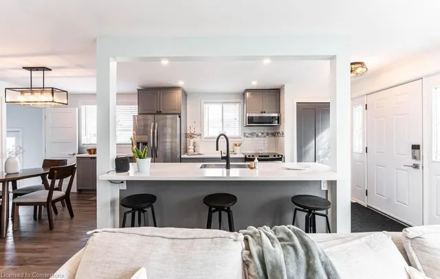 Additional property image - 14 Yorkdale Cres