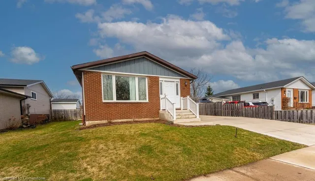 Additional property image - 14 Yorkdale Cres