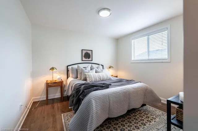 Additional property image - 14 Yorkdale Cres
