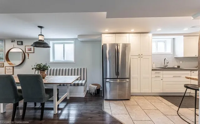 Additional property image - 14 Yorkdale Cres