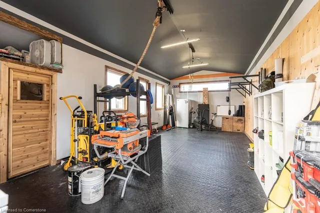 Additional property image - 14 Yorkdale Cres