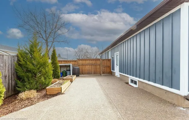 Additional property image - 14 Yorkdale Cres