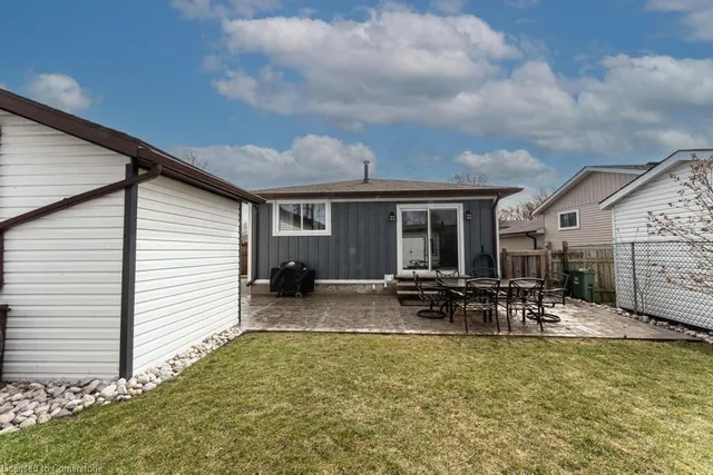 Additional property image - 14 Yorkdale Cres