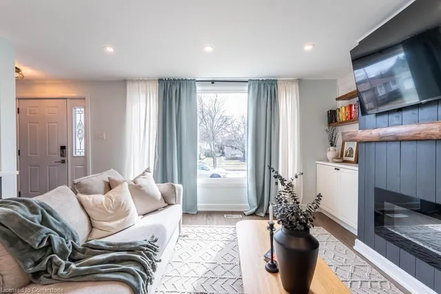Additional property image - 14 Yorkdale Cres