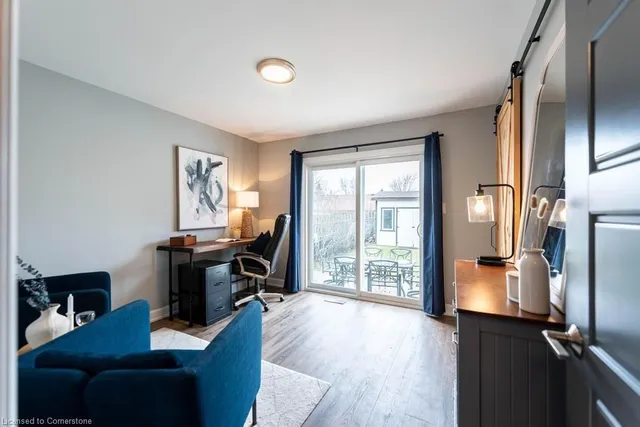 Additional property image - 14 Yorkdale Cres