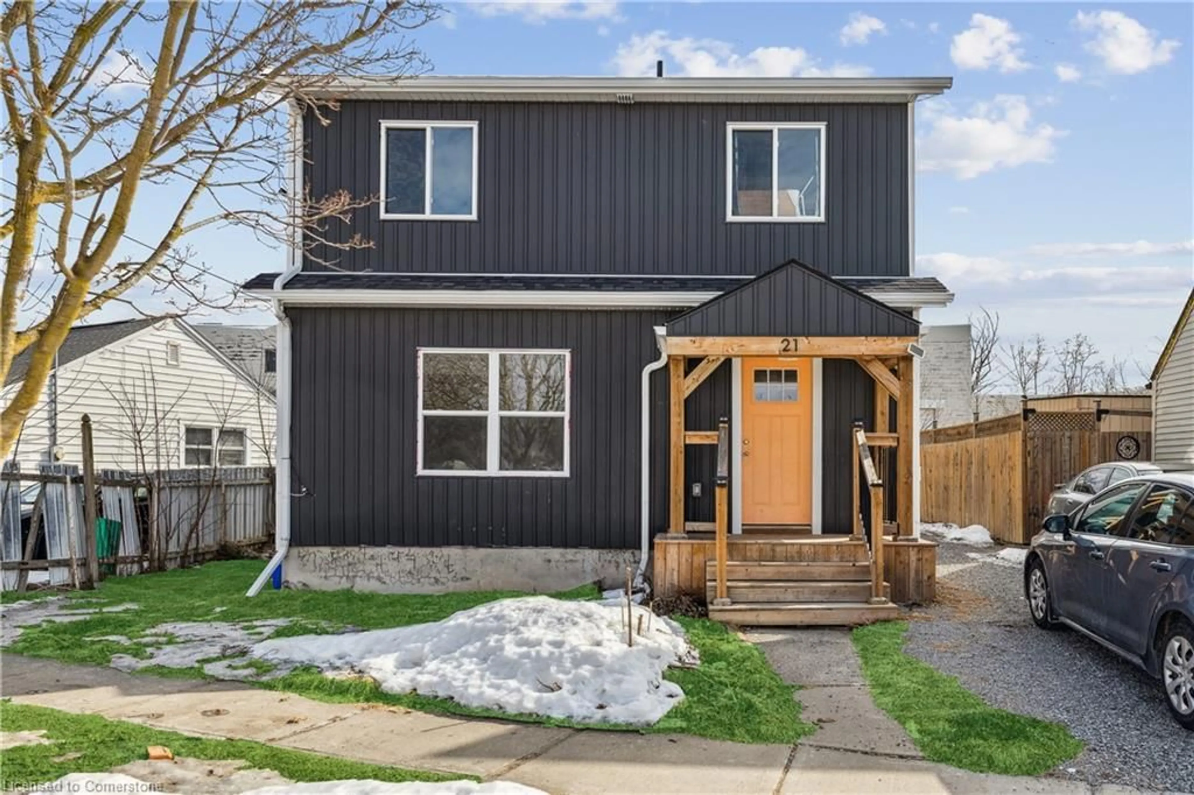 Home with vinyl exterior material, street for 21 Philip St, St. Catharines Ontario L2P 2M7
