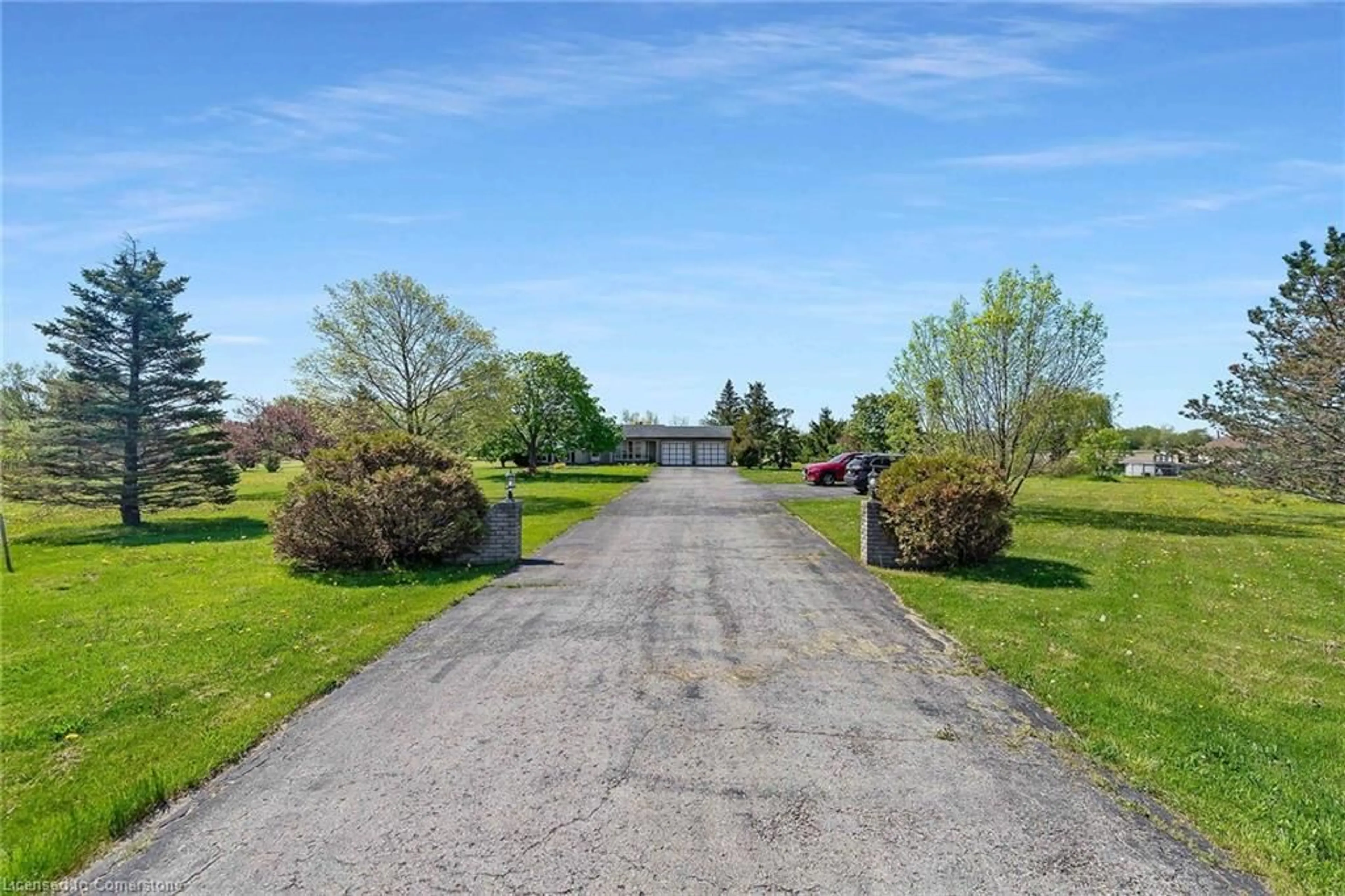 A pic from outside/outdoor area/front of a property/back of a property/a pic from drone, unknown for 11241 Hwy 3 Hwy, Port Colborne Ontario L3K 5V4