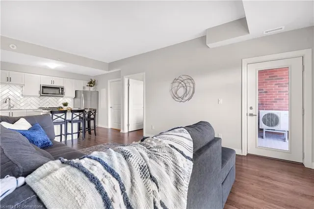 Additional property image - 195 Commonwealth St Unit 403