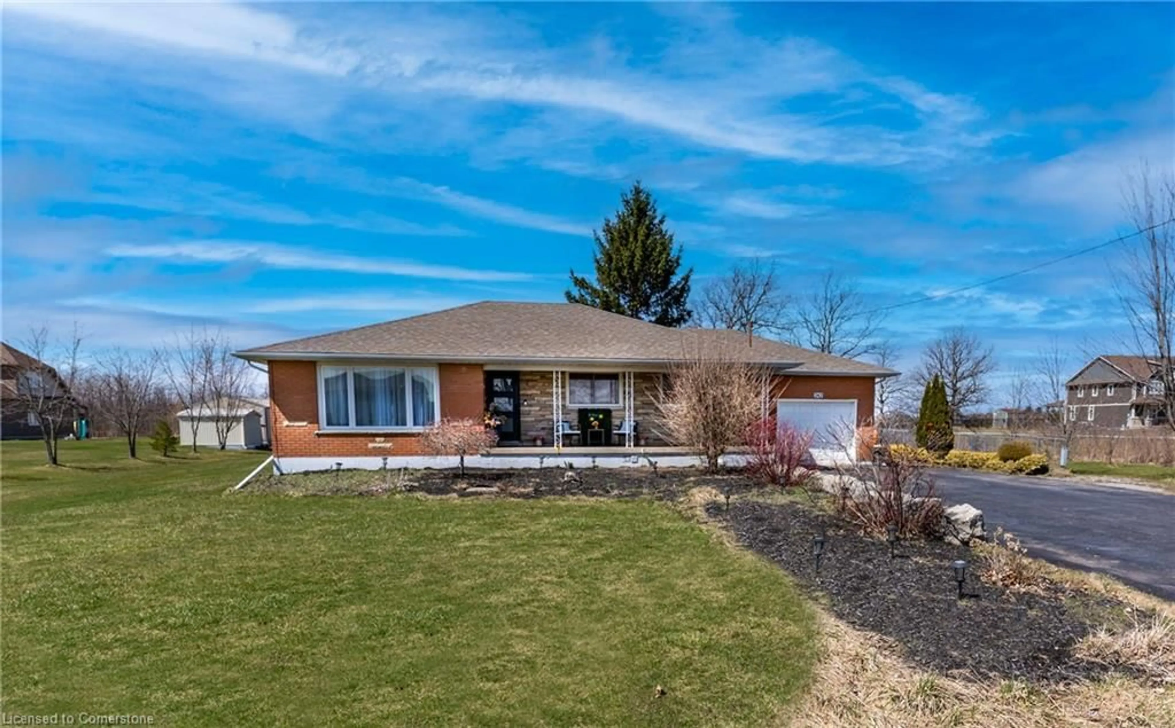 Home with brick exterior material, unknown for 242 Mountain Rd, Grimsby Ontario L3M 4E7