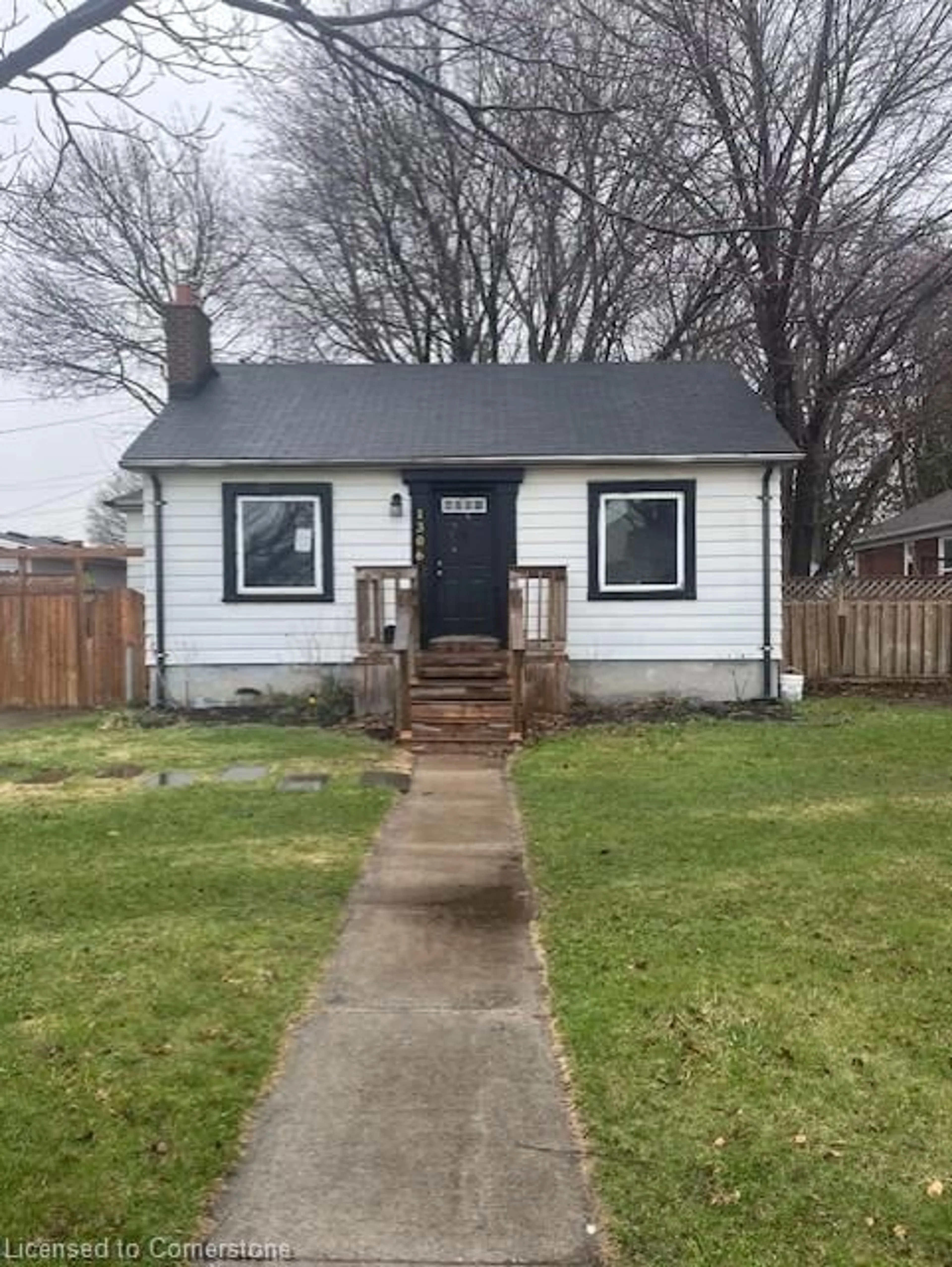 Unknown for 1306 Brydges St, London Ontario N5W 2G4