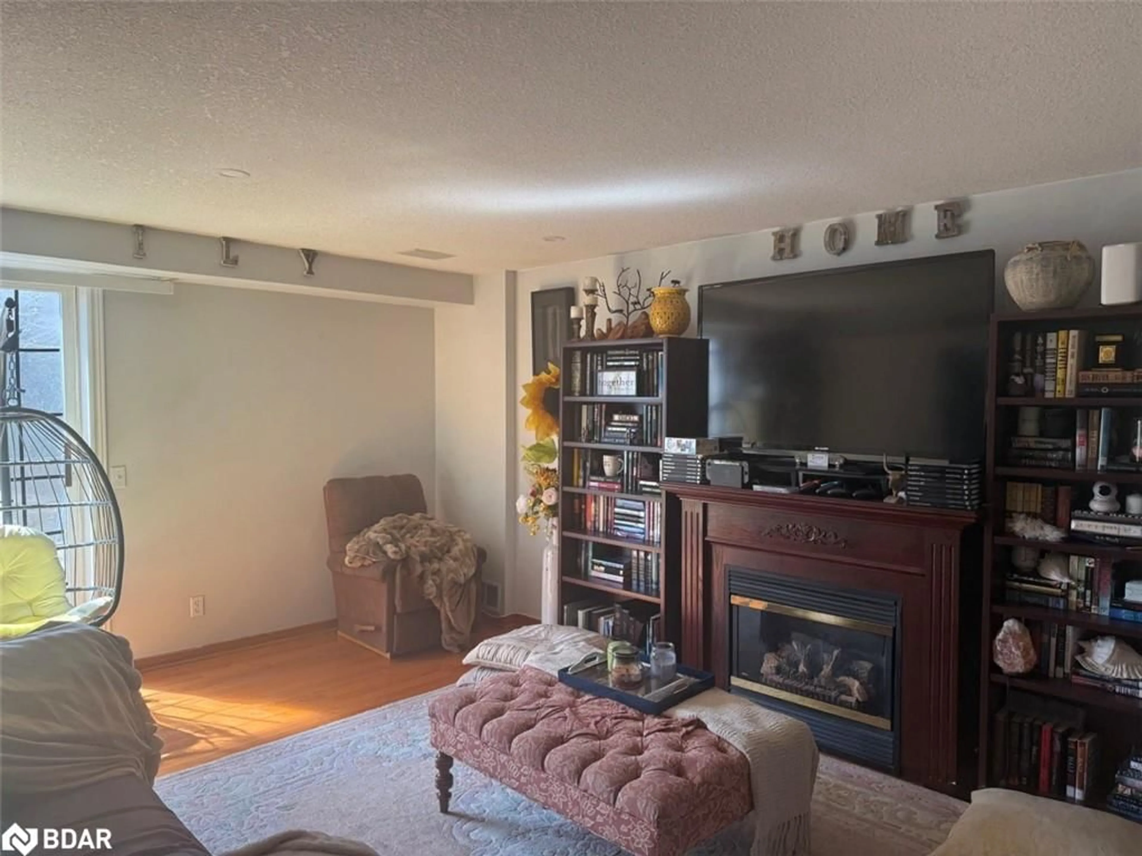 Living room with furniture, unknown for 84 Porter Crt, Guelph Ontario N1L 1L8